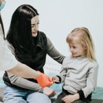 Невідкладна допомога для дорослих та дітей при захворюваннях ЛОР органів